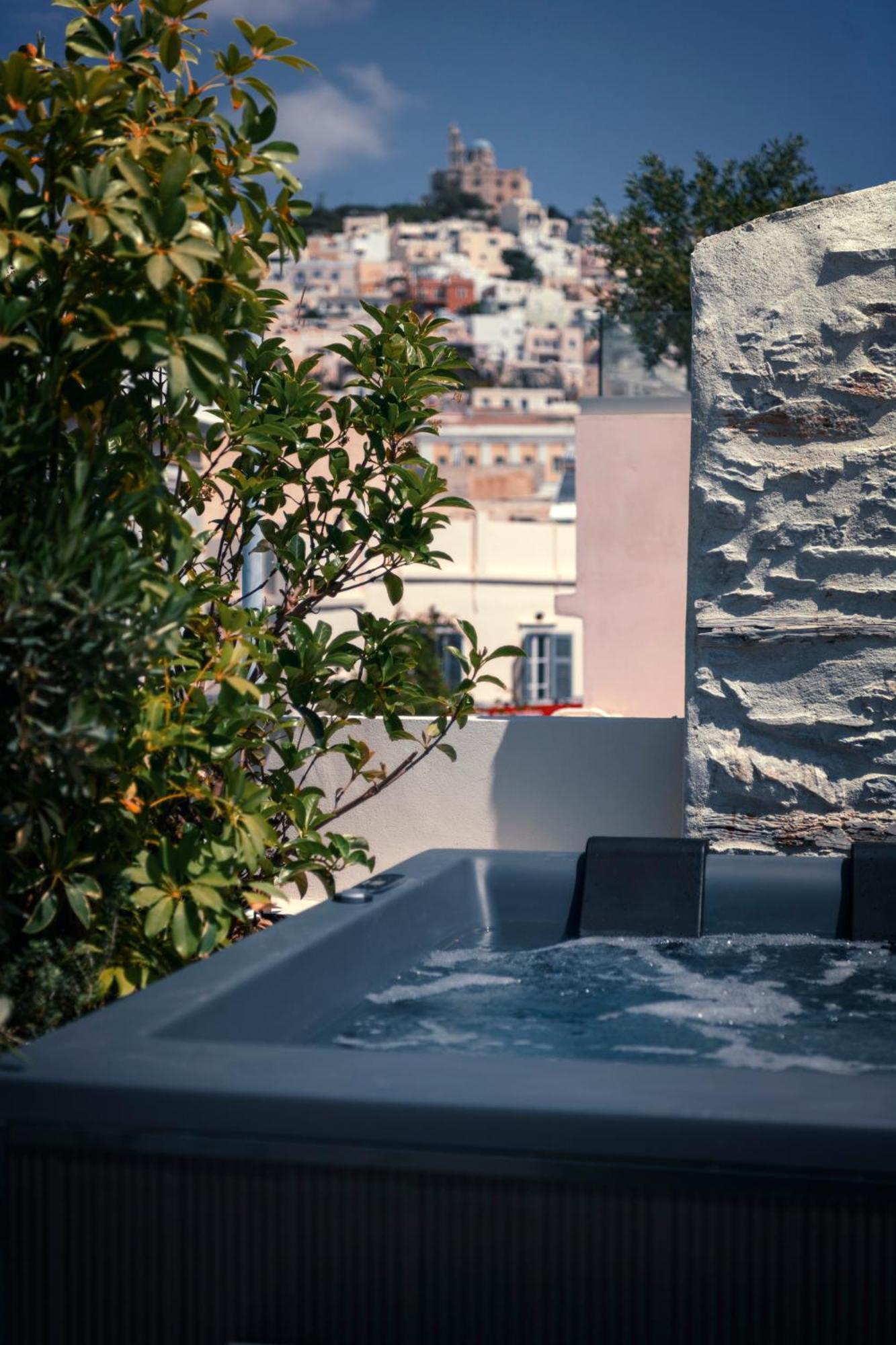 Ninemian Suites Syros Ermúpoli Kültér fotó